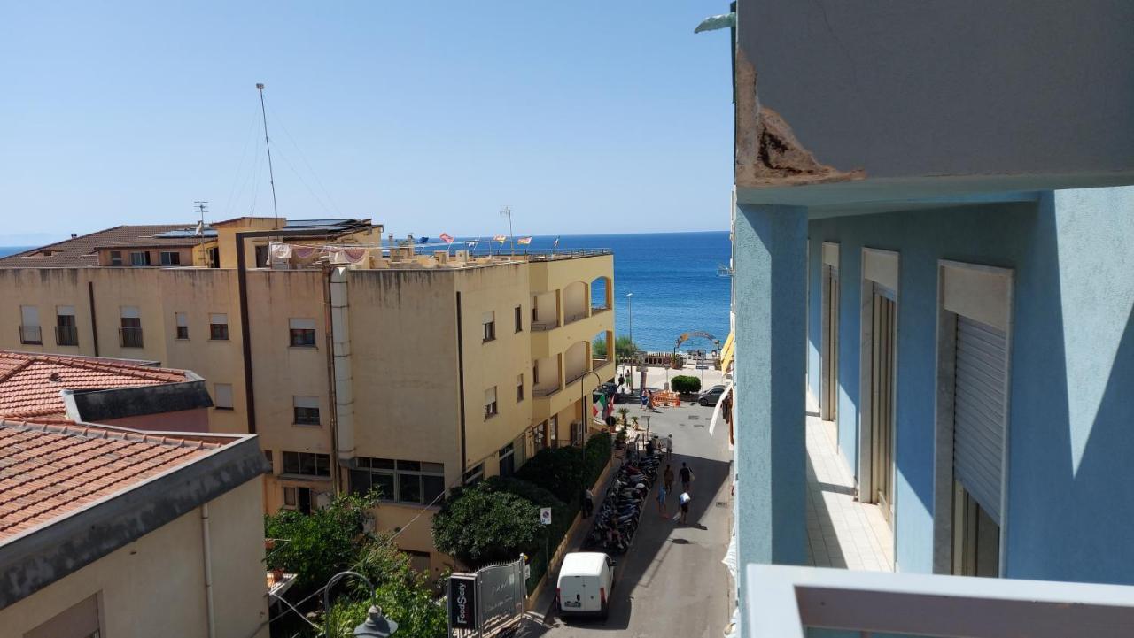 Casa Floridea -Mediterranea Sicilia Apt Cefalù Eksteriør billede