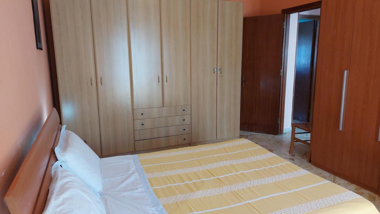 Casa Floridea -Mediterranea Sicilia Apt Cefalù Eksteriør billede